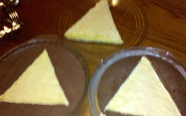 Thumbnail of the brownie cheesecake triforce.